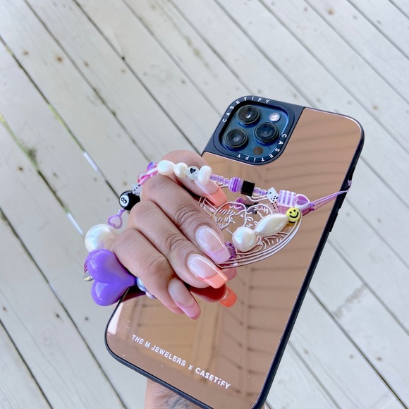 Purple beaded phone charm y2k aesthetic wildflower - Picture 3 of 4